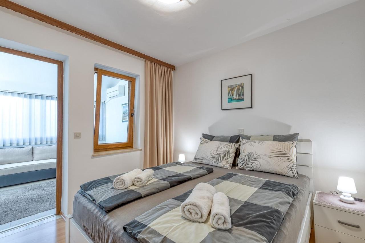 Apartment Lucijan Пореч Экстерьер фото